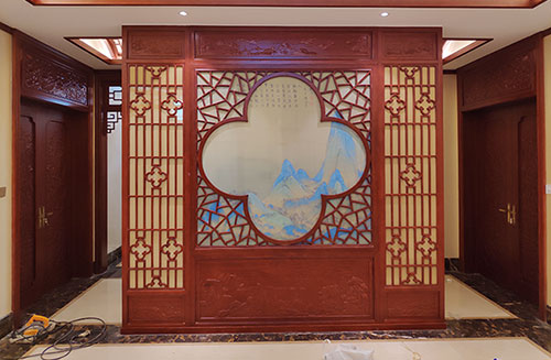 渝北会所室内装修中式仿古实木屏风隔断展示